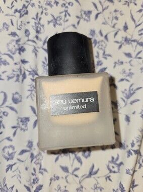 Shu Uemura Unlimited Liquid Foundation 664 - Medium Light Shell